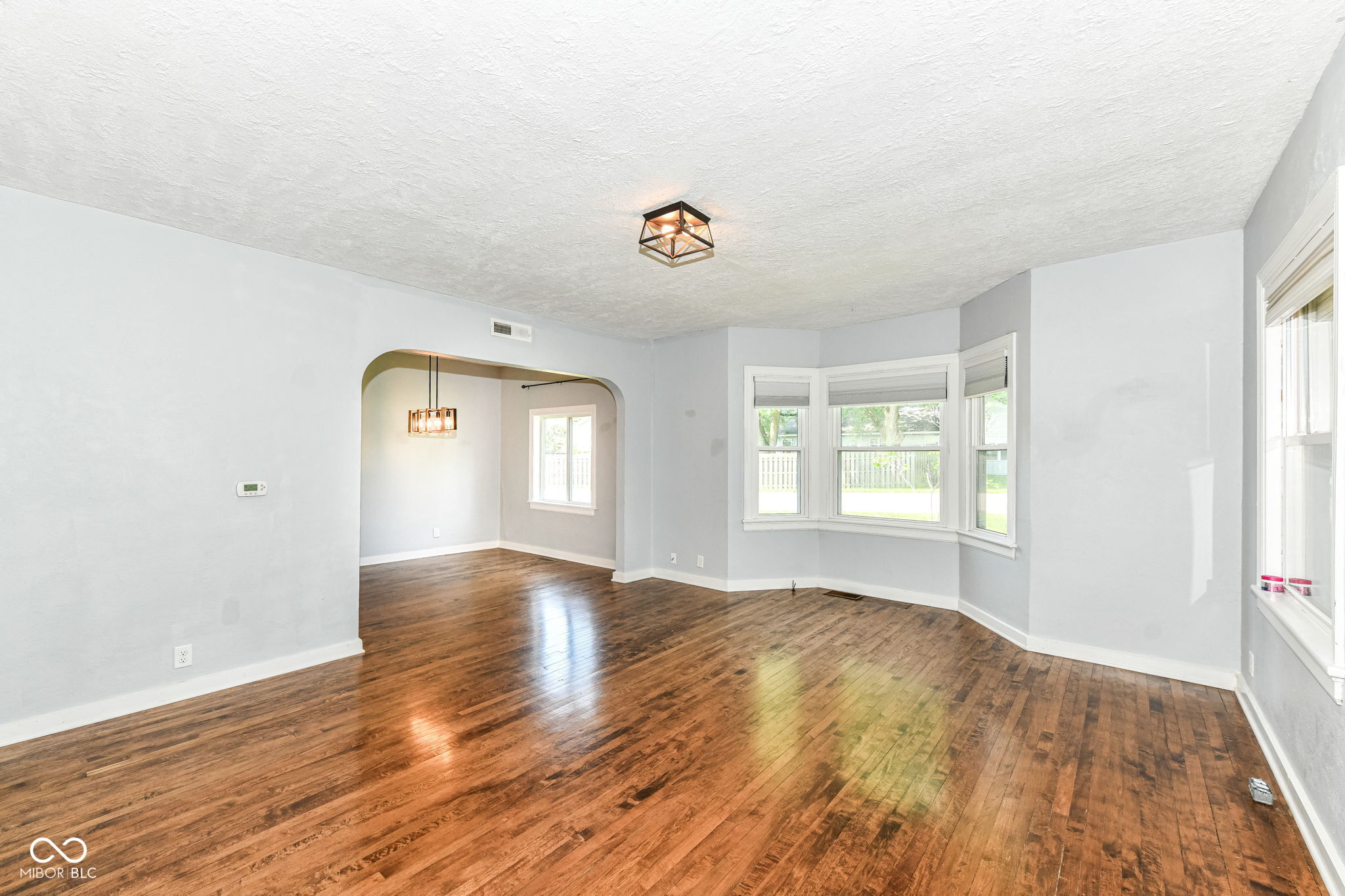 402 E 4th Street