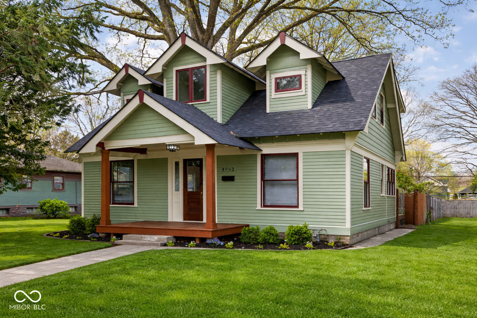 4062 Rookwood Avenue