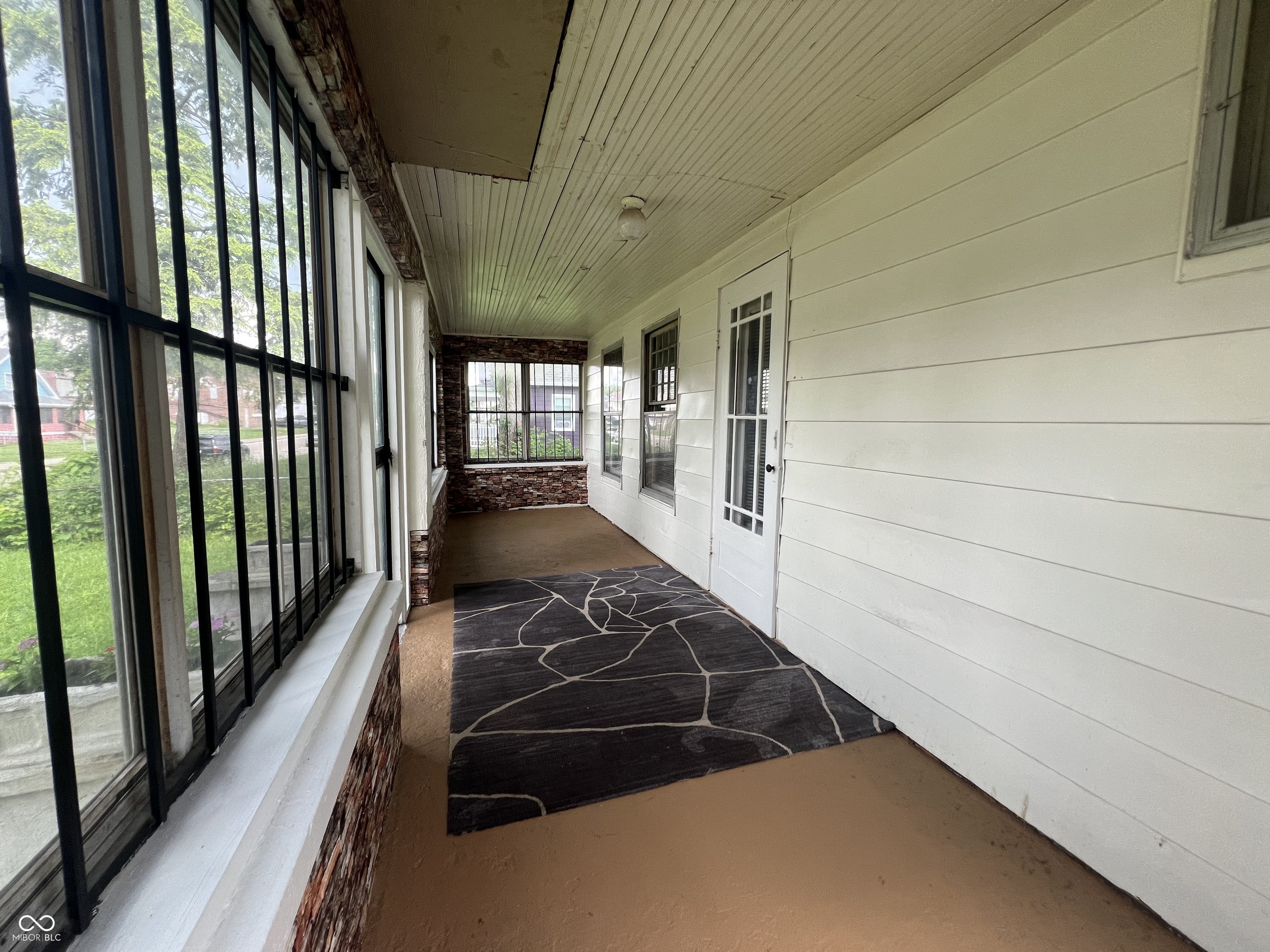 1137 W 34th Street