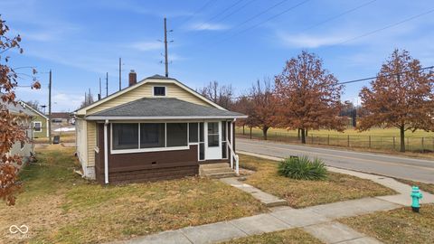 Photo of 2460 Sheldon Street, Indianapolis, IN 46218 (MLS # 22084138)