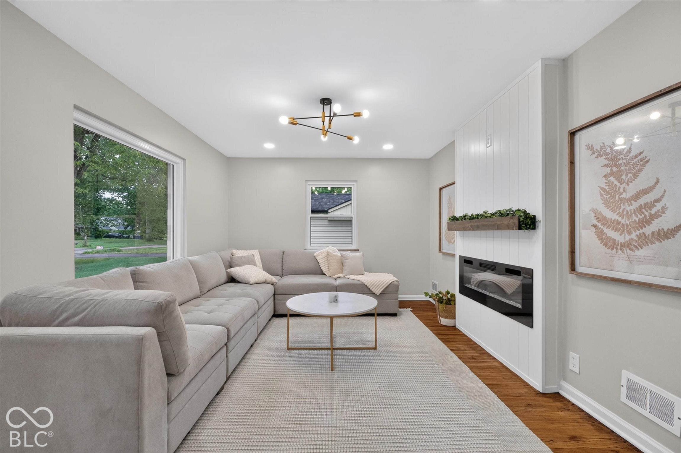 1148 E 56th Street