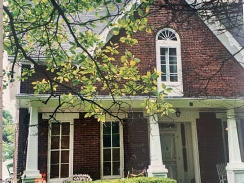 Photo of 25 W Chestnut Street, North Vernon, IN 47265 (MLS # 21970153)