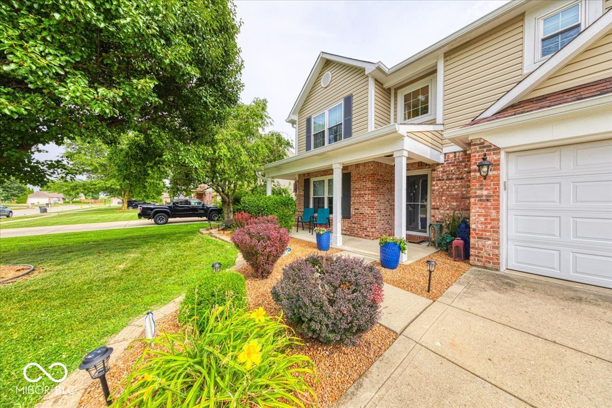 43 Pin Oak Court
