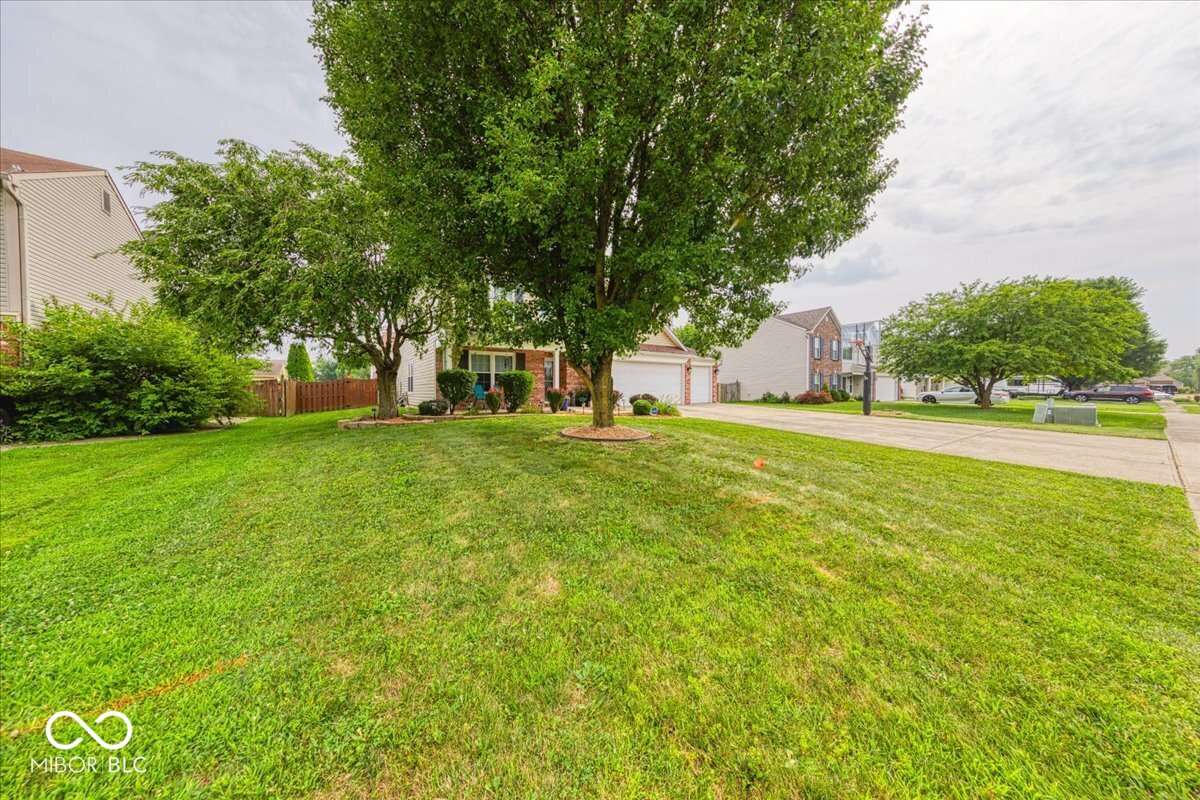 43 Pin Oak Court