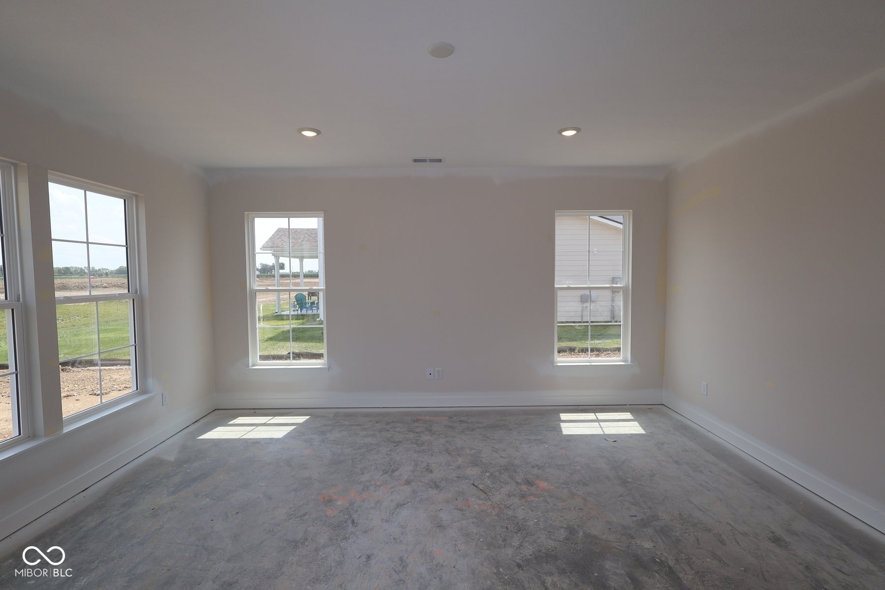 9893 Slater Drive