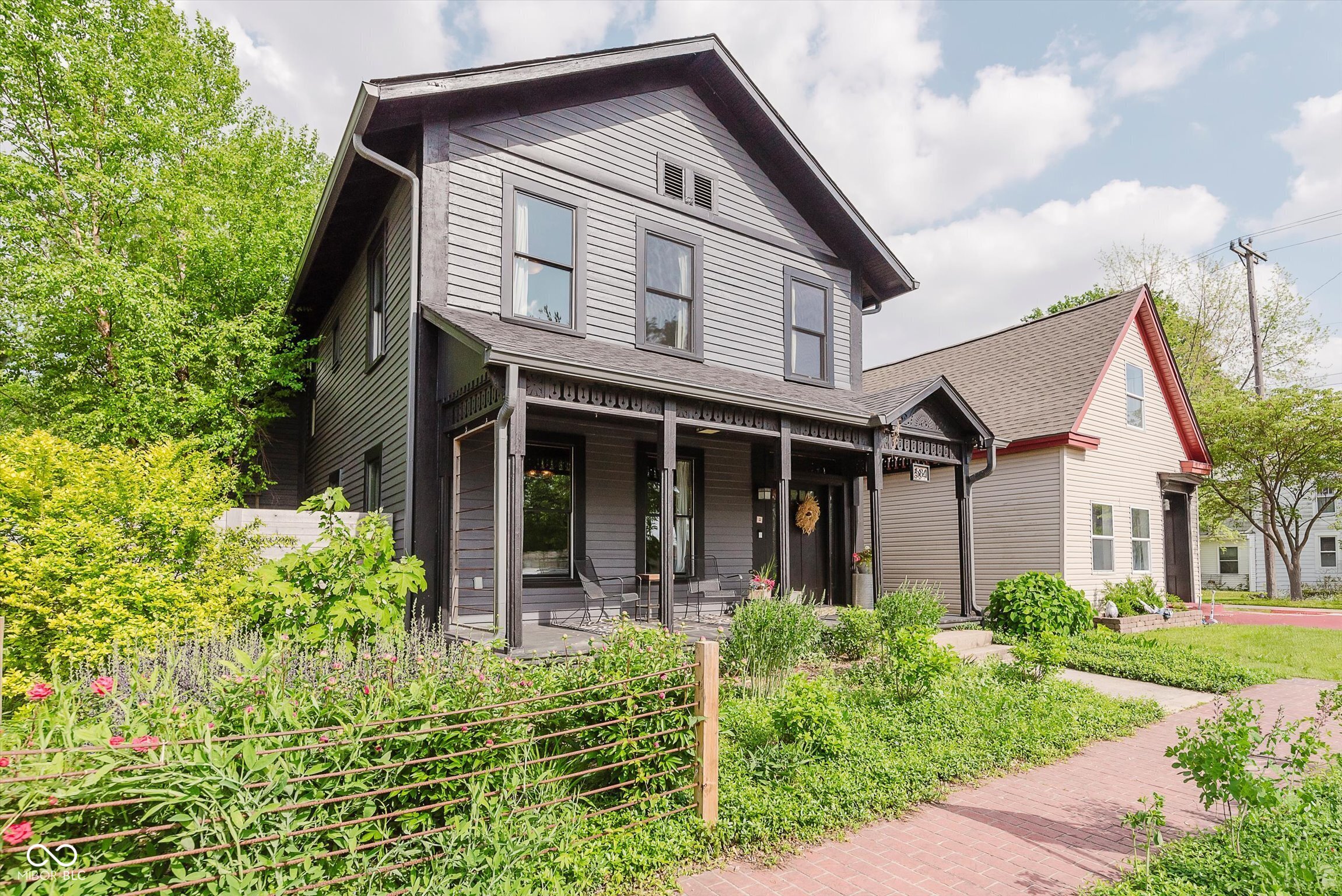 584 S 10th Street