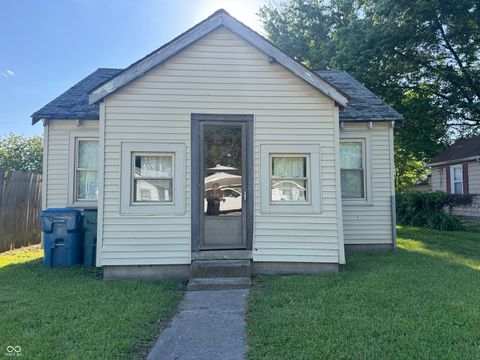 Photo of 3319 Foltz Street, Indianapolis, IN 46221 (MLS # 22101070)