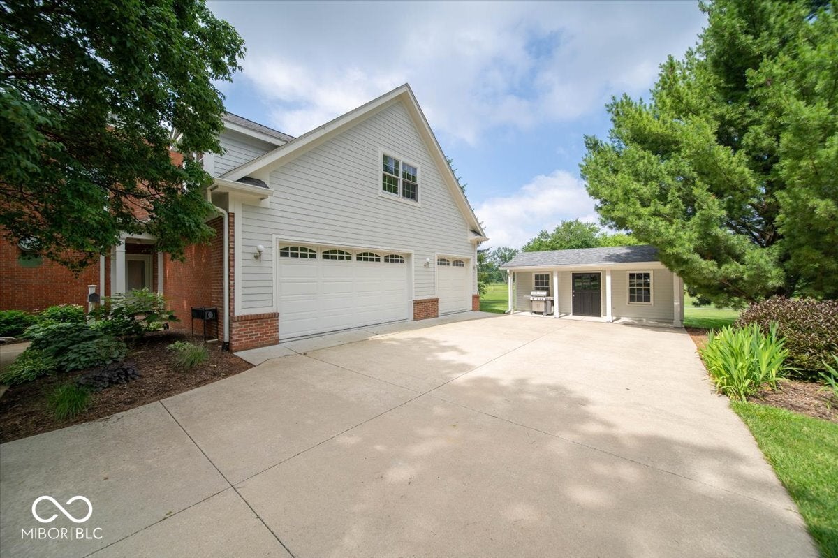 138 Ulen Boulevard
