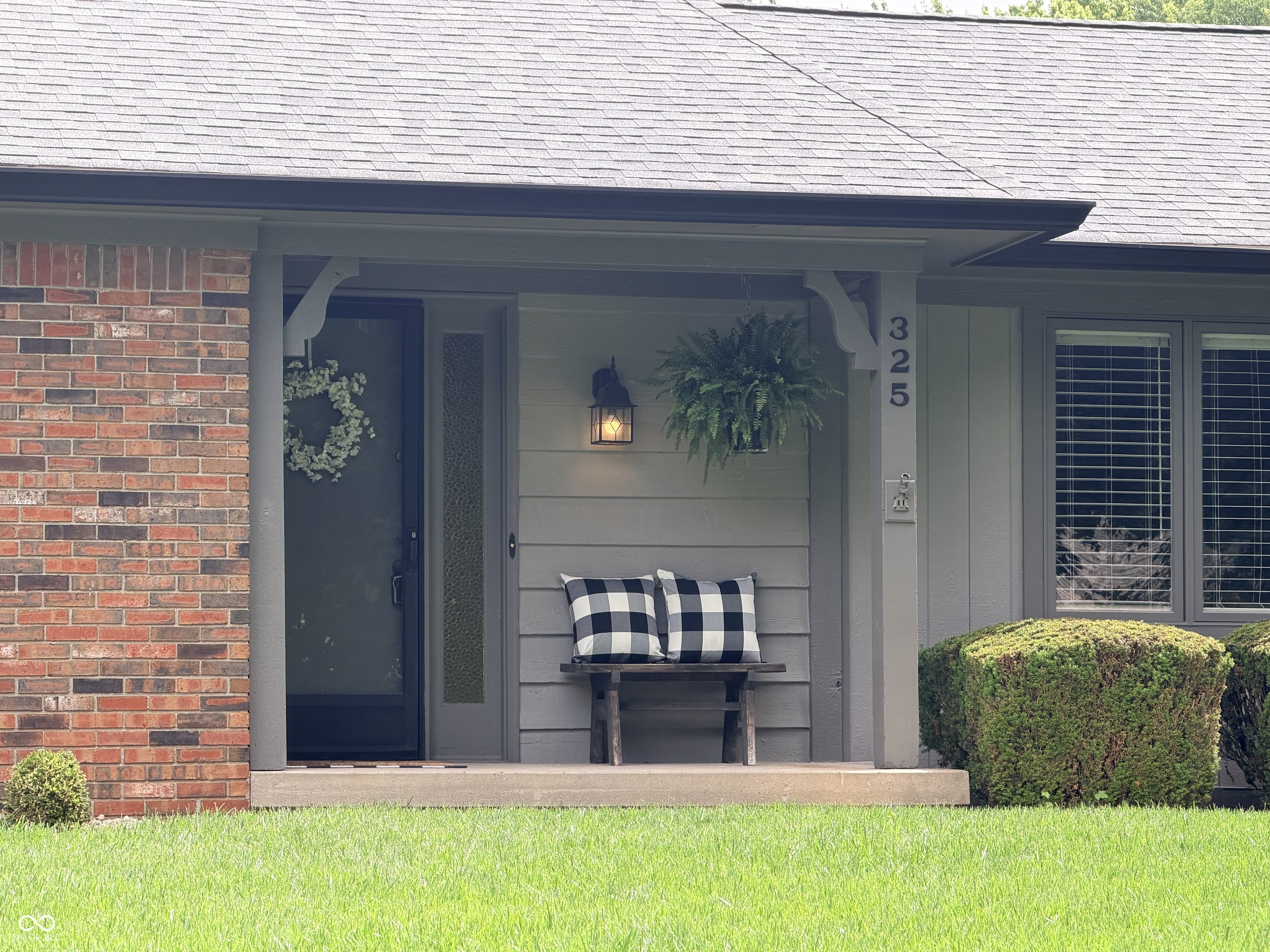325 Rolling Trails Road