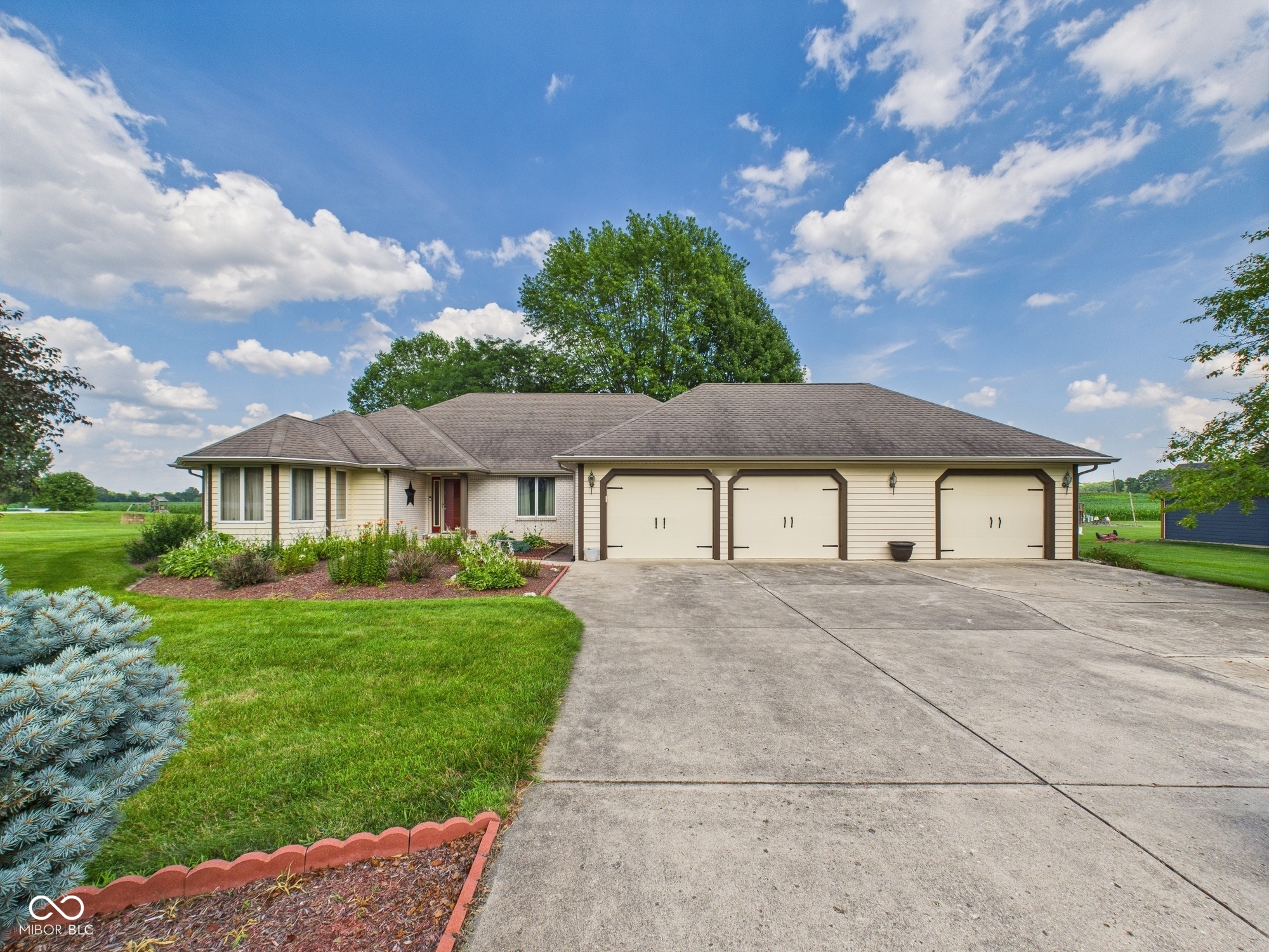 1014 Gray Squirrel Drive