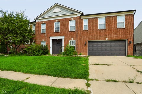 Photo of 5415 Grassy Bank Drive, Indianapolis, IN 46237 (MLS # 22122710)