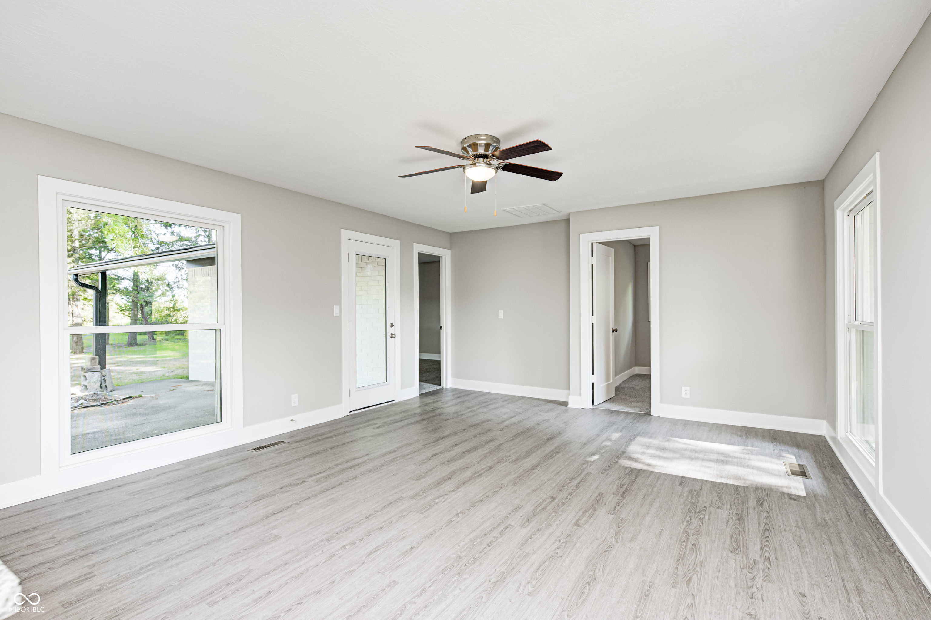 496 N County Road 325 W