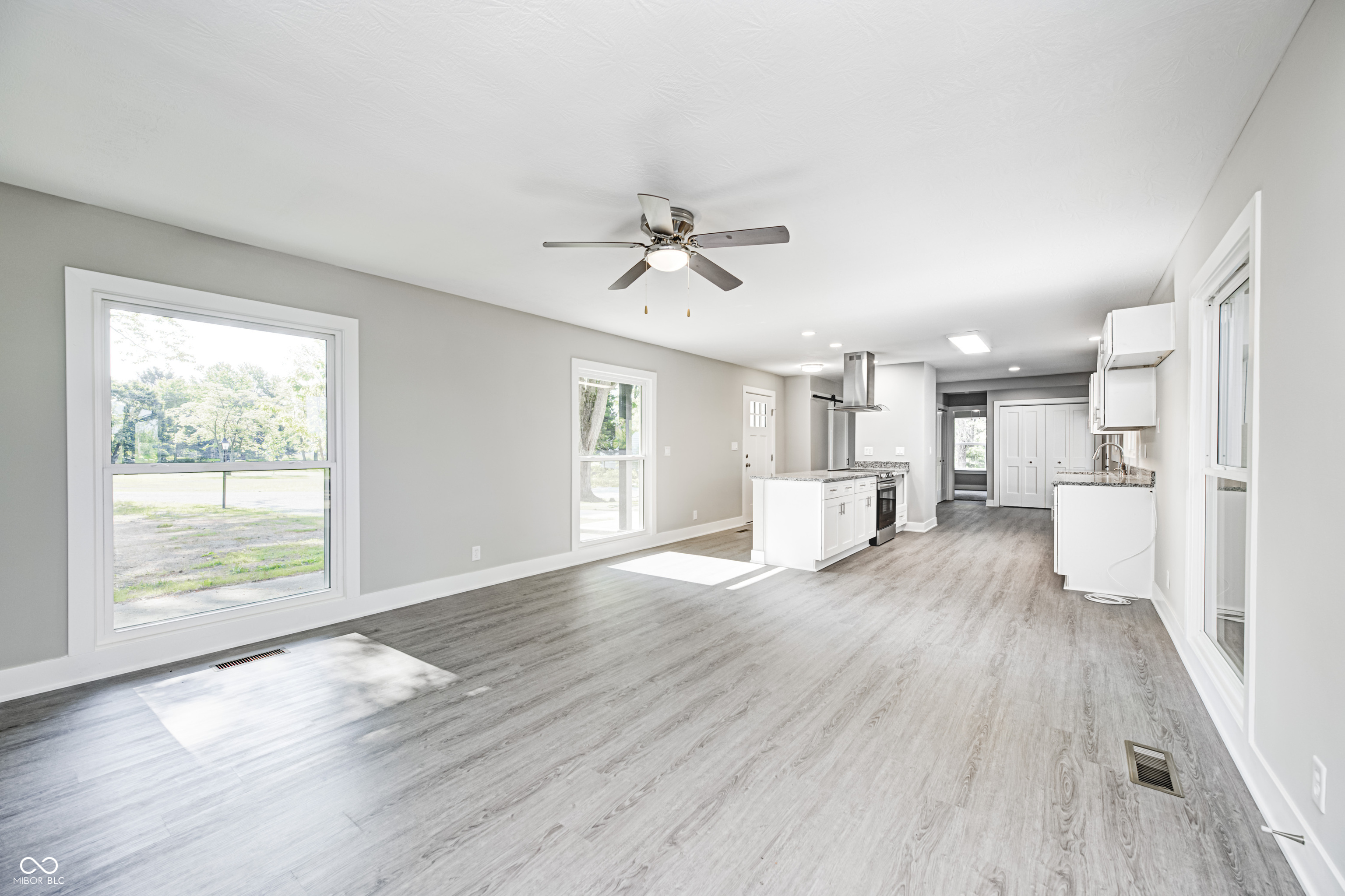 496 N County Road 325 W