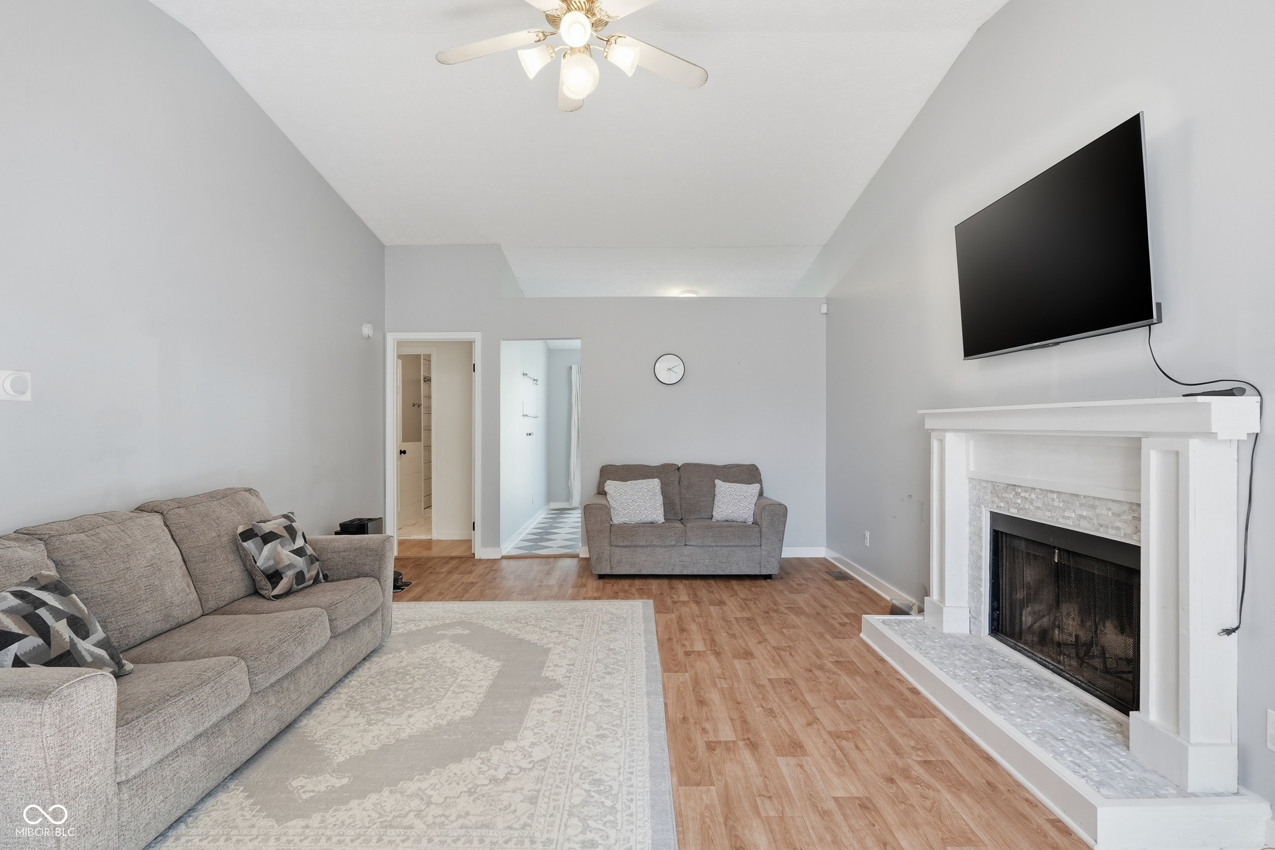 652 Southridge Court