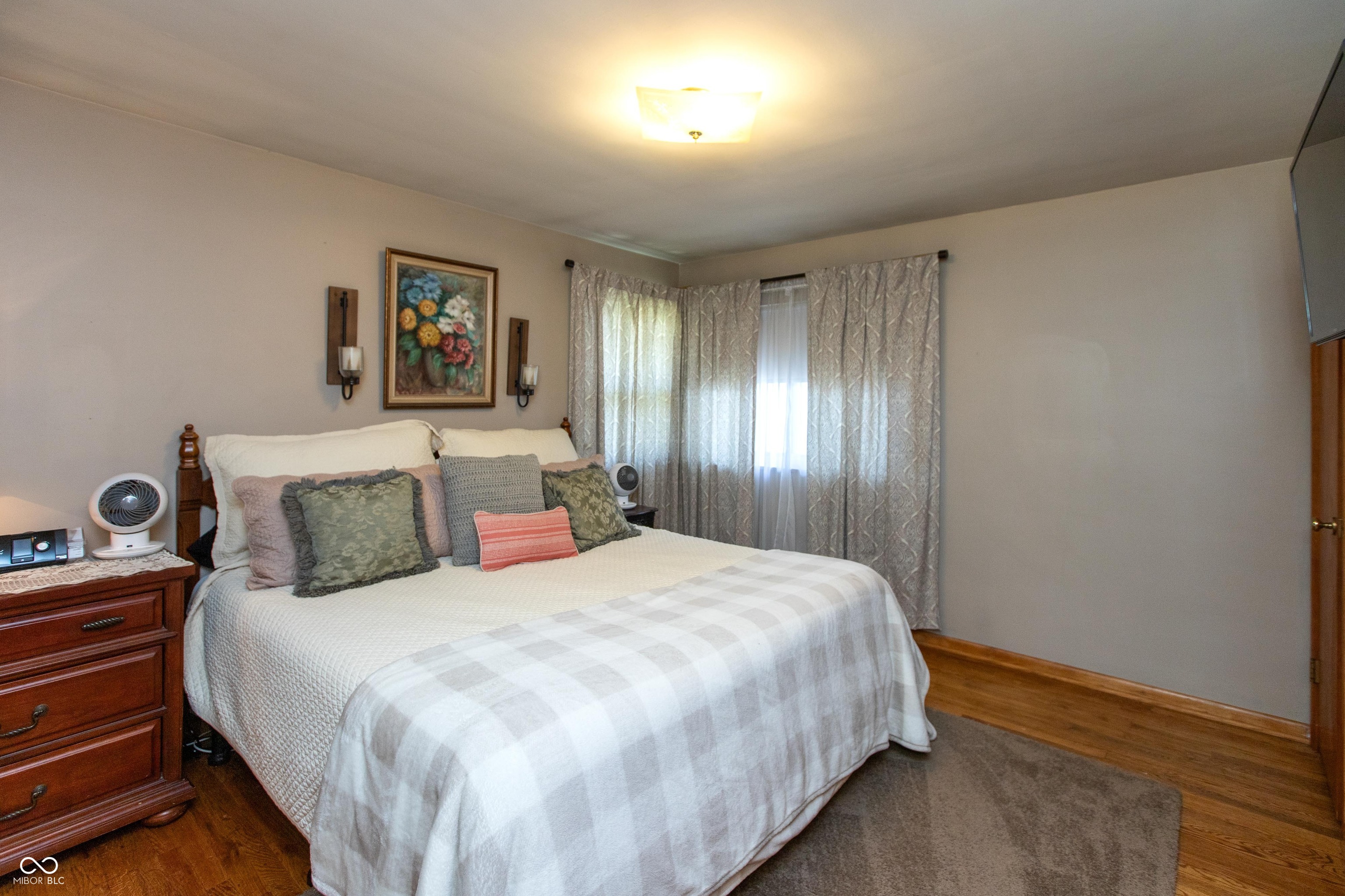 614 Debra Lane