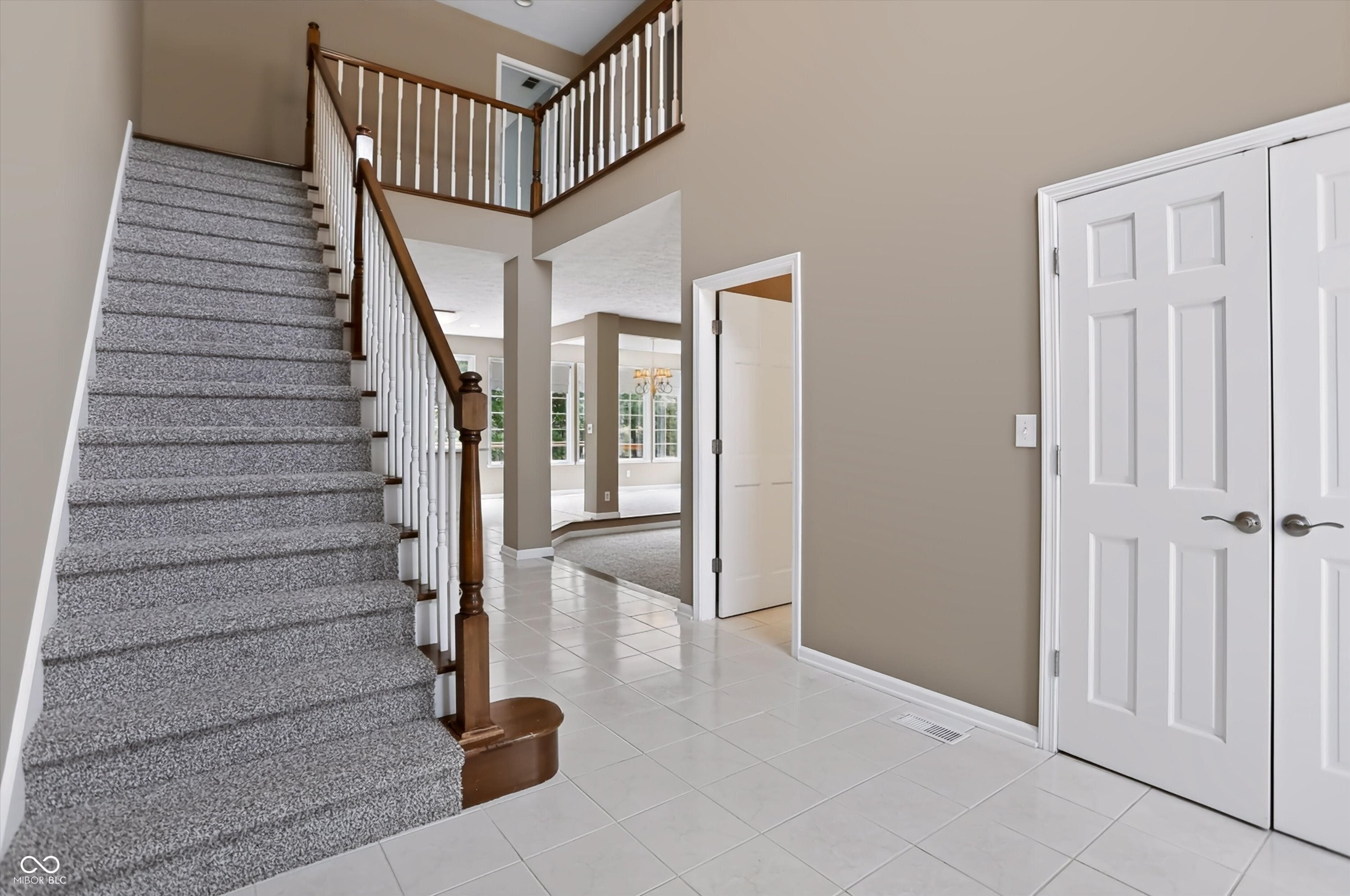 32 Oakmont Drive