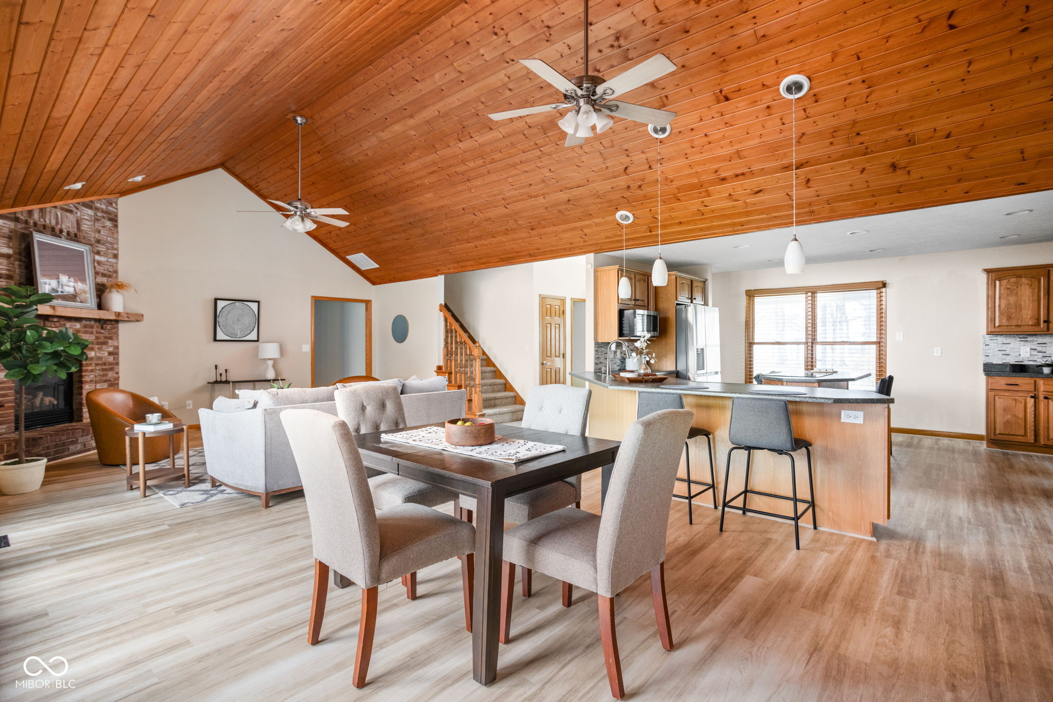 5695 N Red Oak Drive