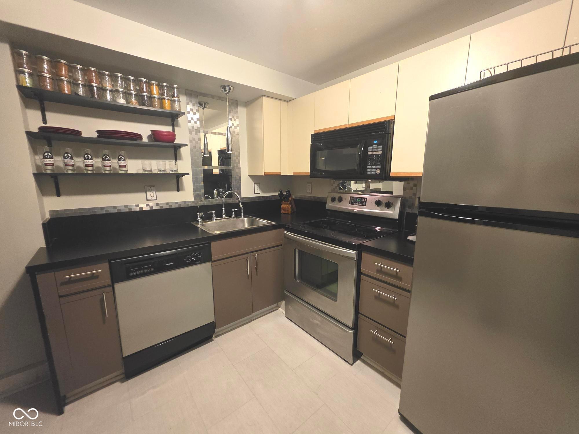 230 E 9th Street 111