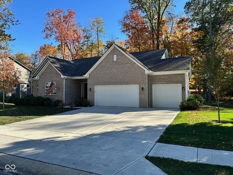 Photo of 525 Macintosh Lane, Danville, IN 46122 (MLS # 22069196)