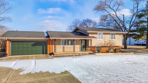 8581 N 300 W Fortville IN 46040