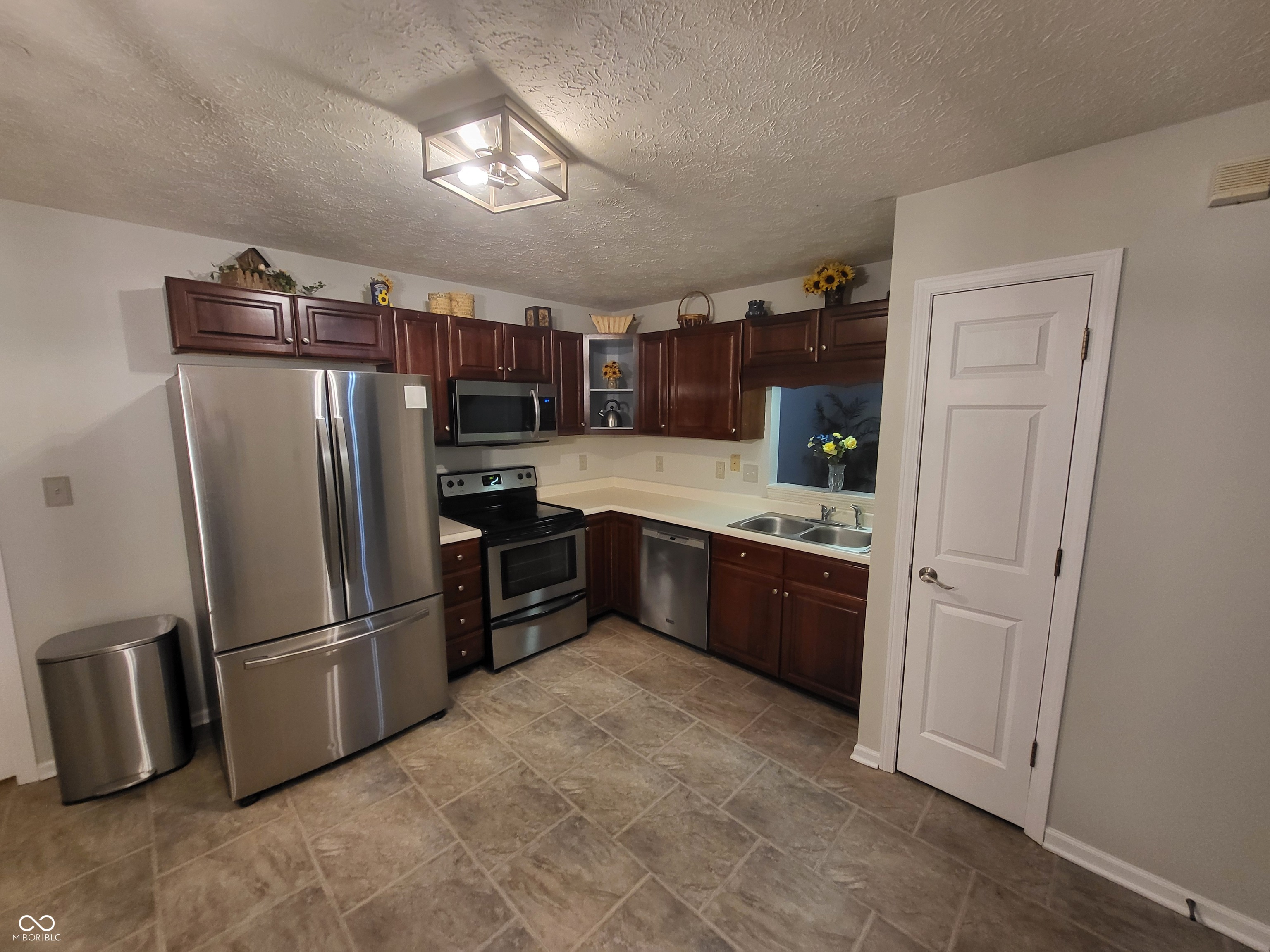 1317 Mulberry Court