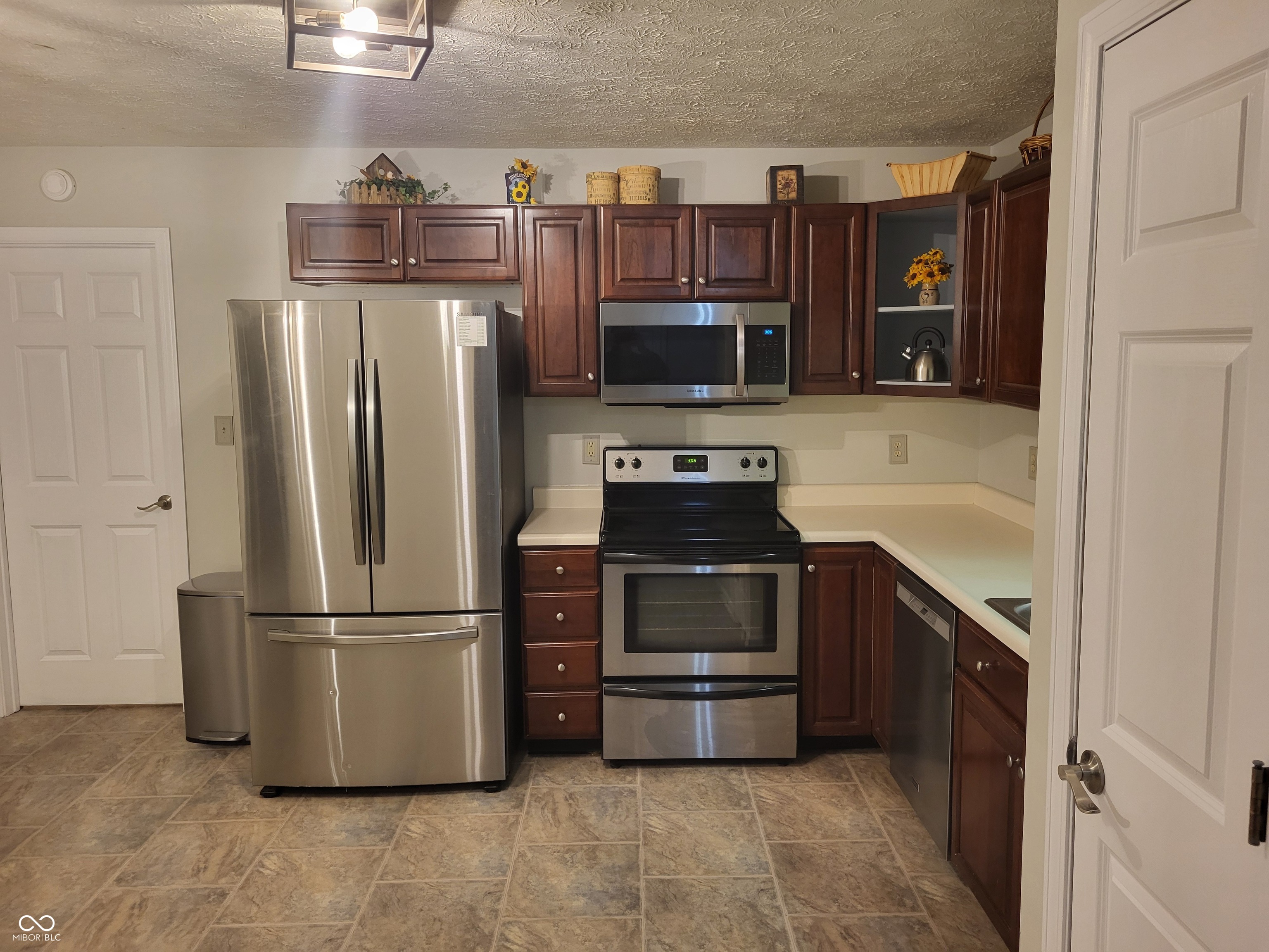 1317 Mulberry Court