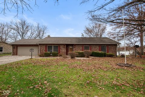 Photo of 430 Mutton Creek Drive, Seymour, IN 47274 (MLS # 22075175)