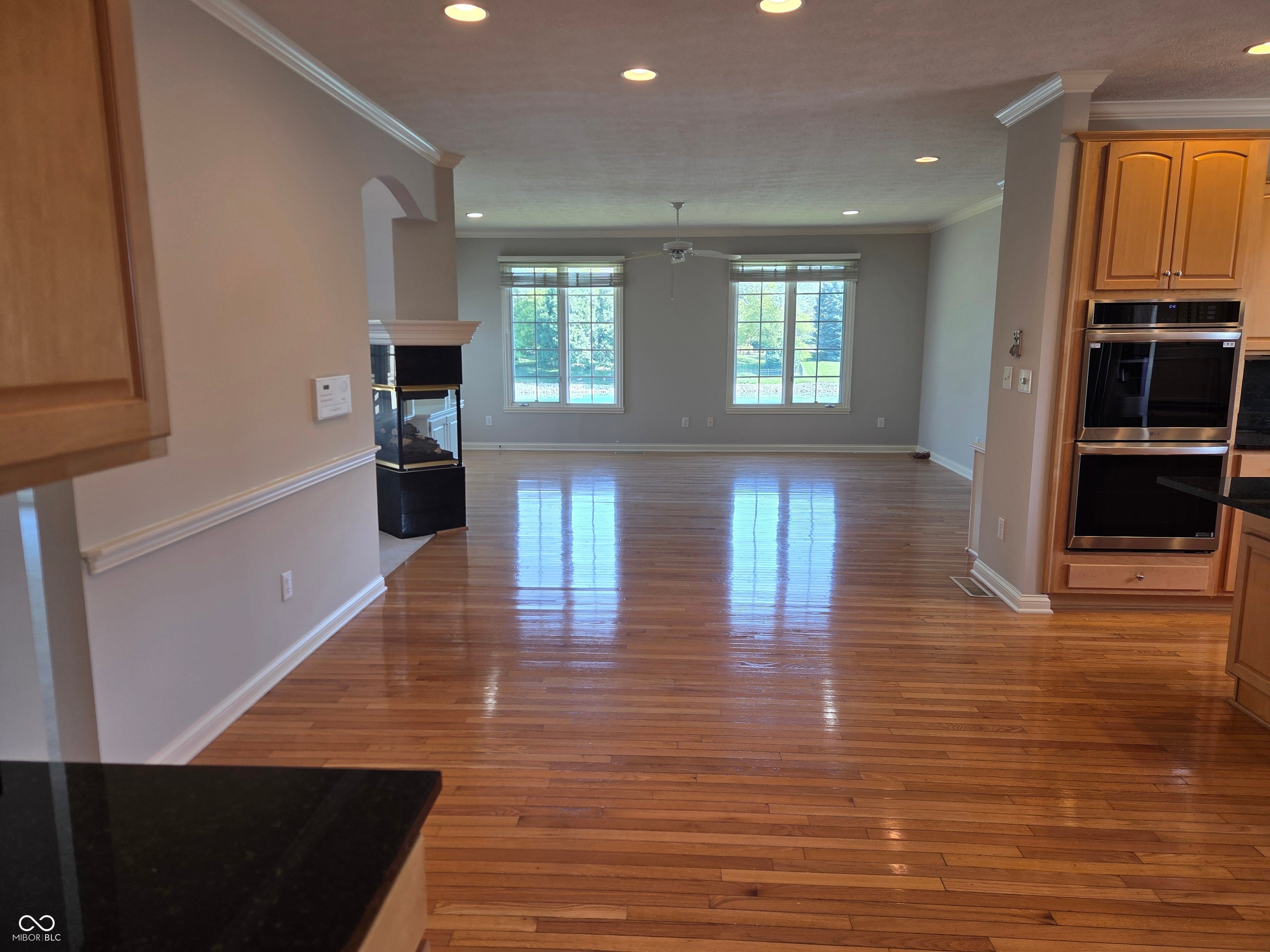 2434 Winfield