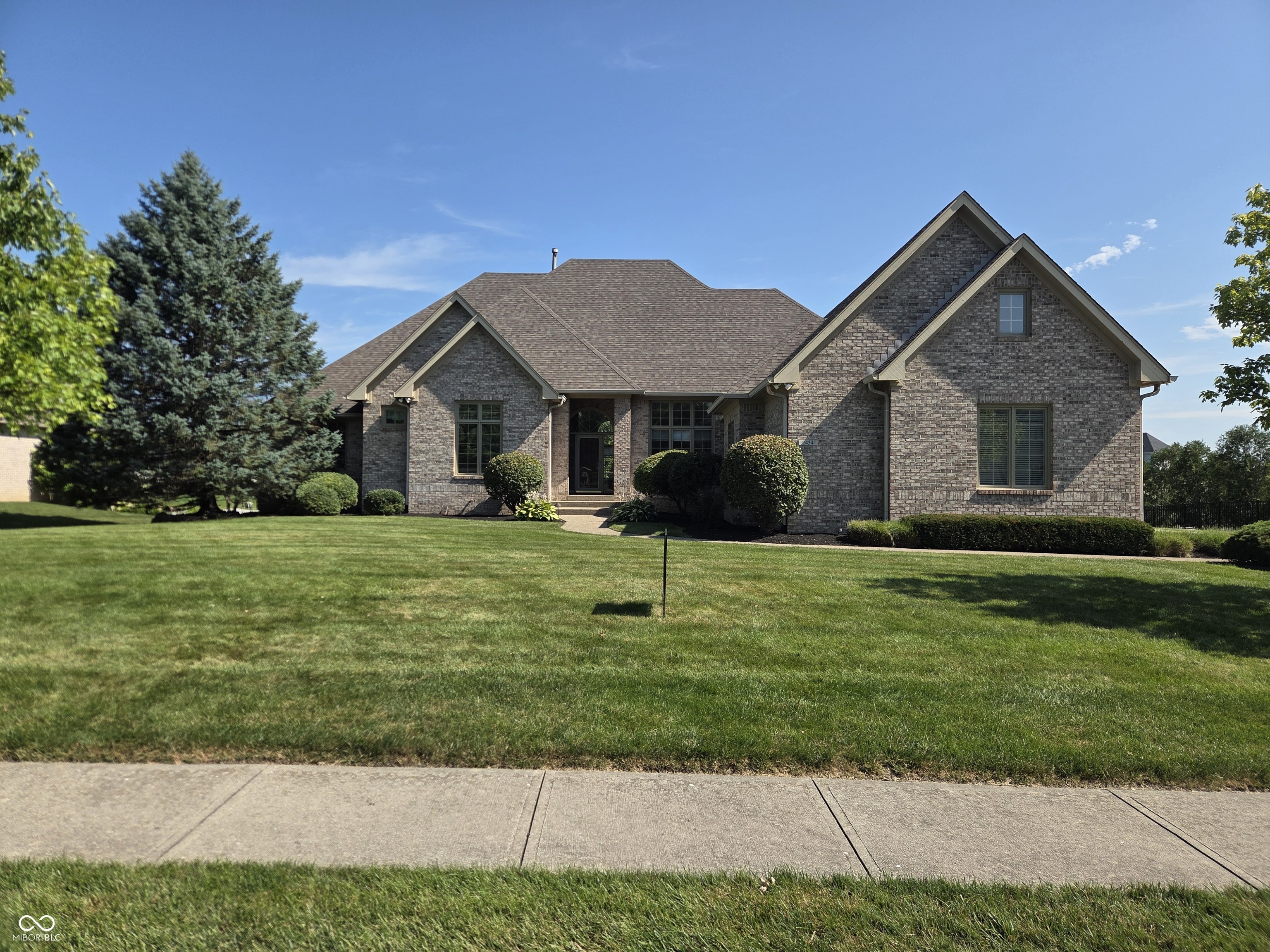 2434 Winfield