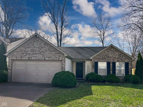 Photo of 7321 Wood Duck Court, Indianapolis, IN 46254 (MLS # 22089242)