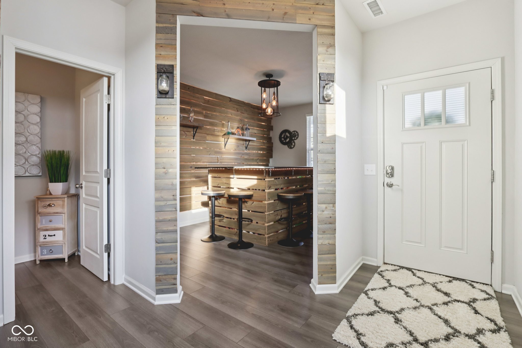 15437 Eastpark Circle W