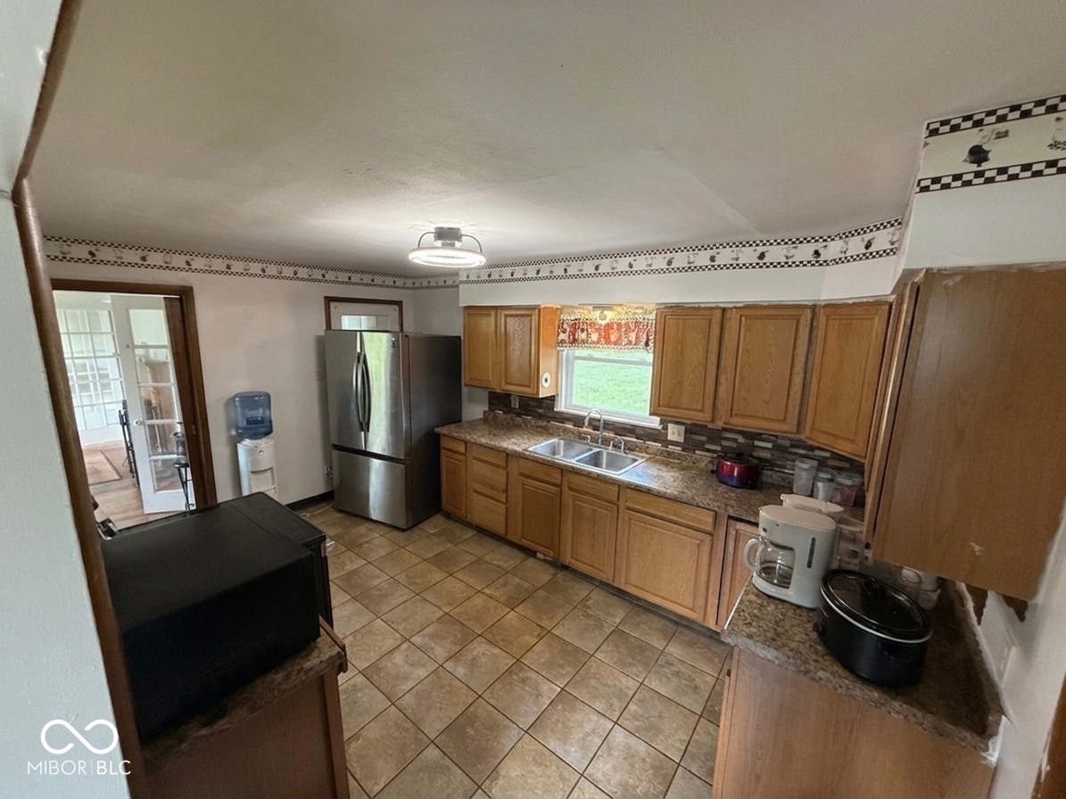 3895 Forest Manor Avenue