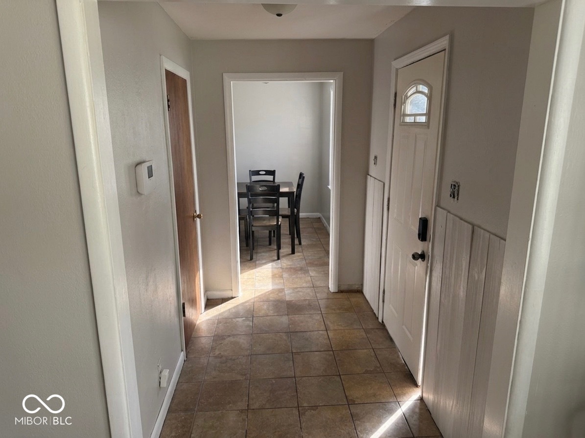 3895 Forest Manor Avenue