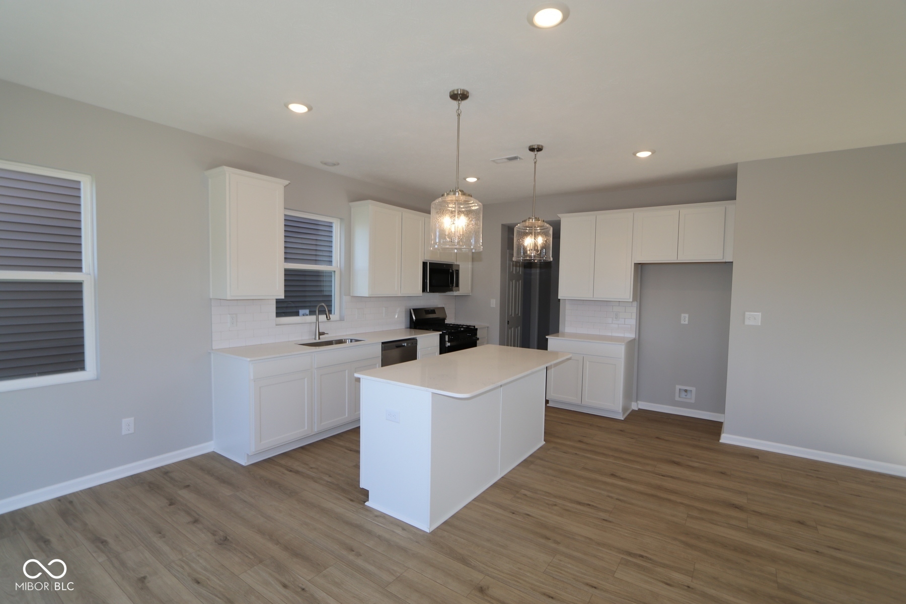 5220 Rolling Meadow Boulevard