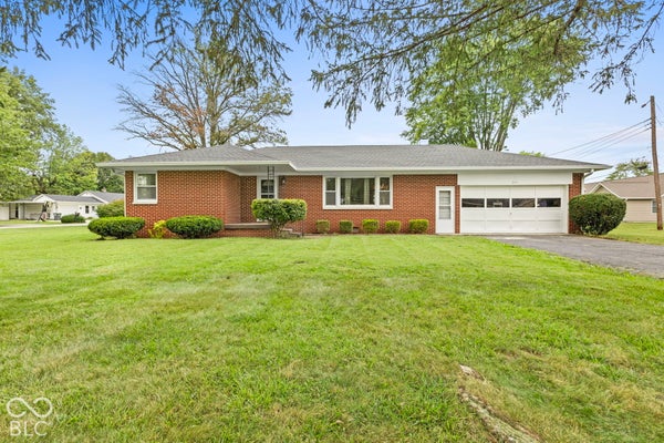 214 W KINGS HWY, RUSHVILLE, IN 46173 - Image 24a21afe5e4f7eaa80e4bbc1bec67f3c/3858860892