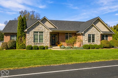 2532 Woodland Farms Drive Columbus IN 47201
