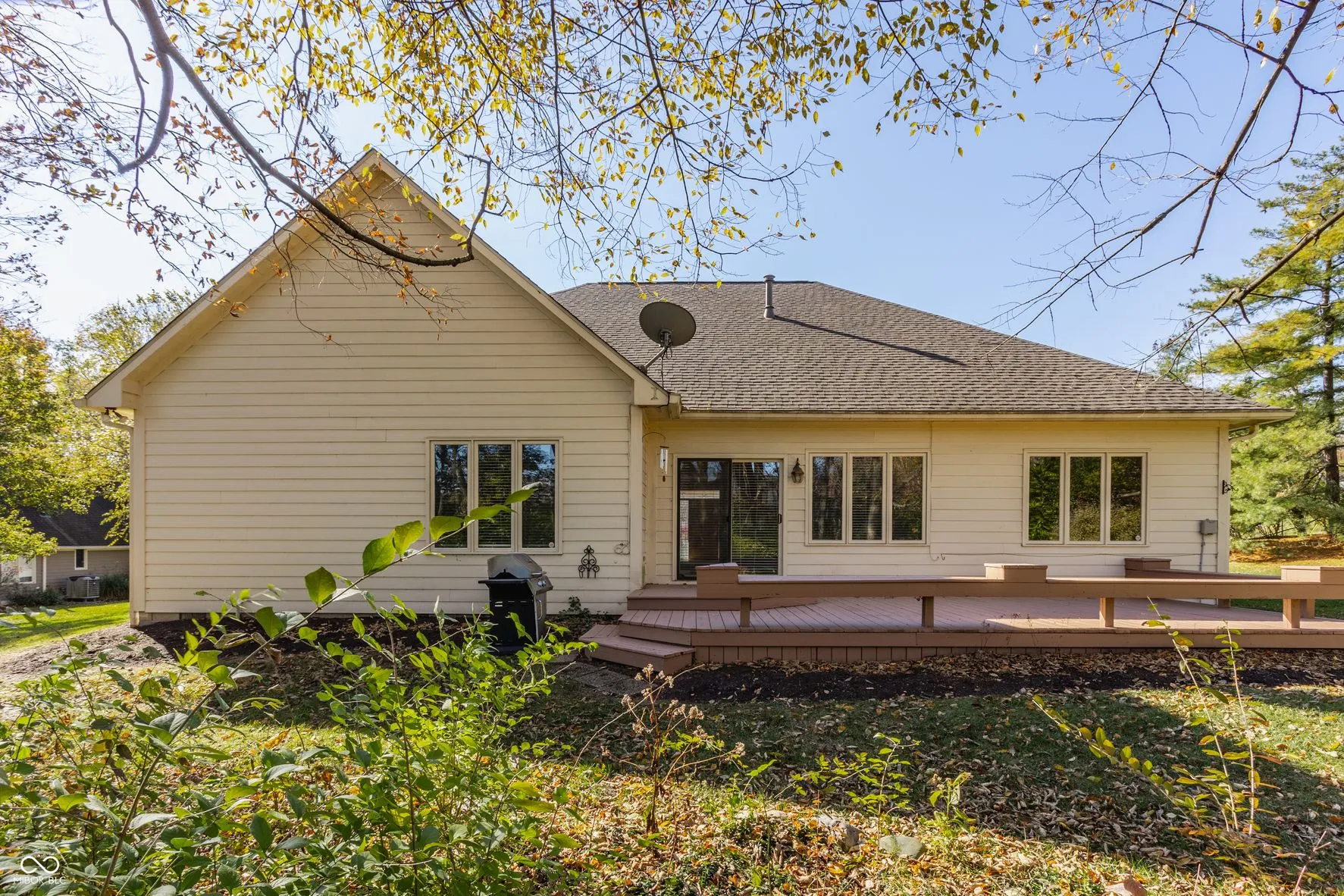 Indianapolis, Indiana 46256, United States, 3 Bedrooms Bedrooms, ,3 BathroomsBathrooms,Residential,Active,239002