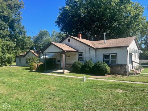 Photo of 6407 Bluff Road, Indianapolis, IN 46217 (MLS # 22065904)