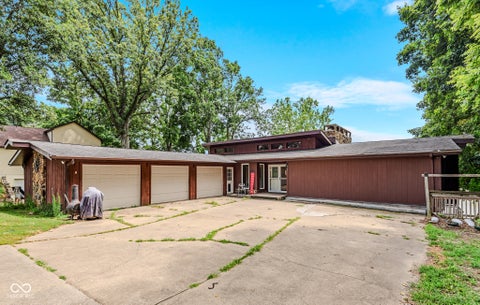 Photo for 16451 E Lake Shore Drive N