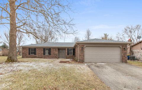 Photo of 707 Daffon Drive, Indianapolis, IN 46227 (MLS # 22084523)