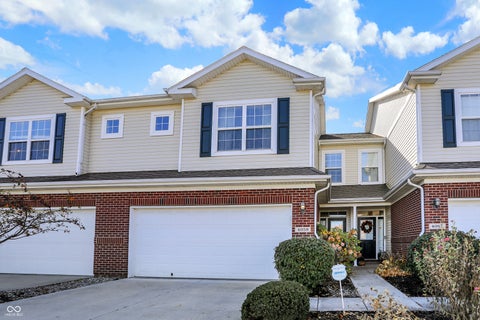 Photo of 4059 Weston Pointe Drive, Zionsville, IN 46077 (MLS # 22111005)