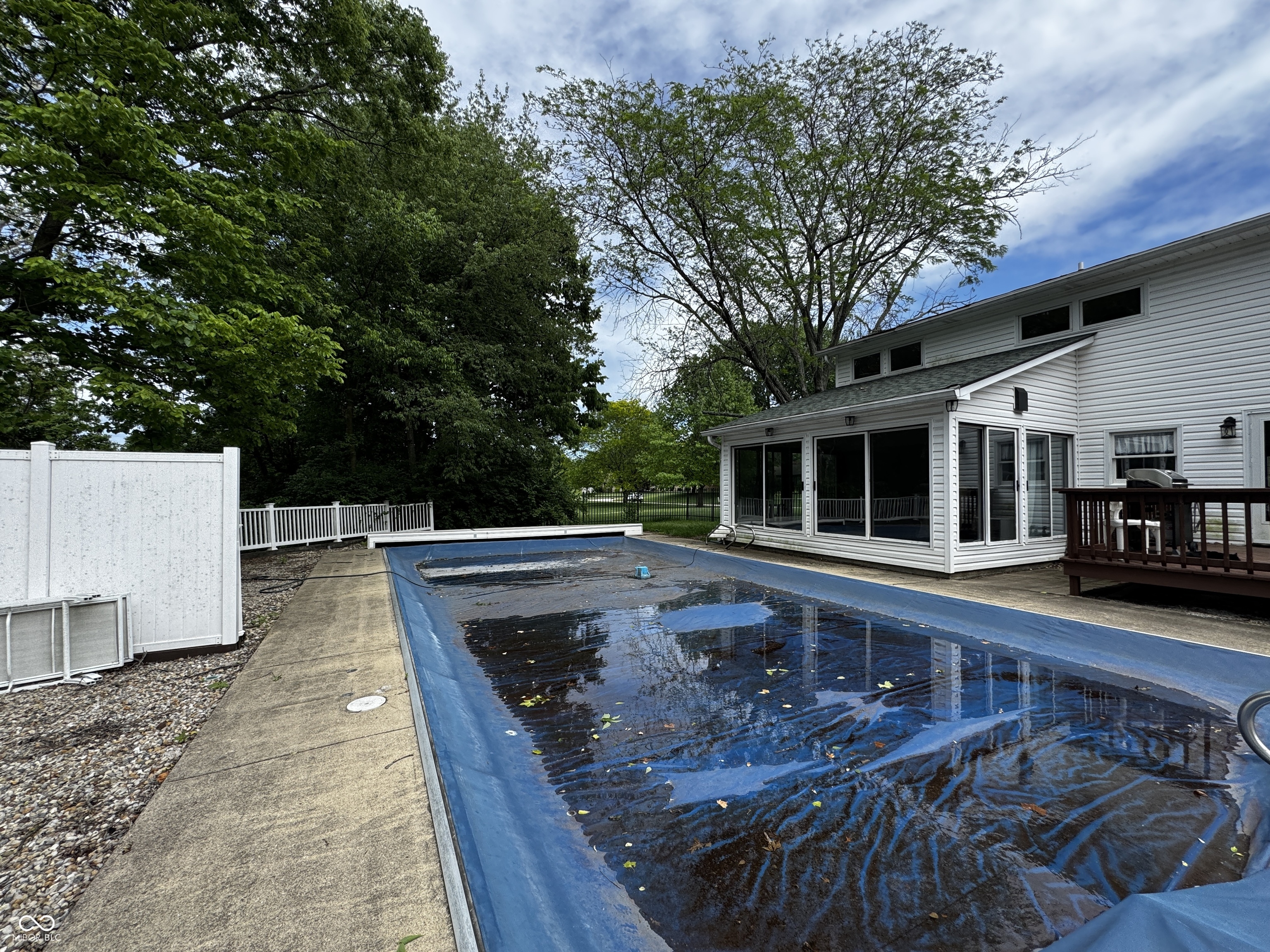 1000 Leisure Lane