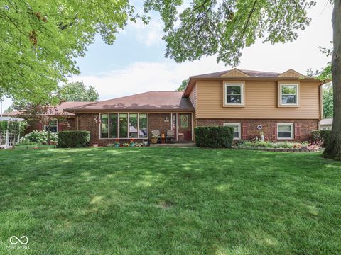 Photo of 6903 White Pines Court, Indianapolis, IN 46217 (MLS # 22106305)