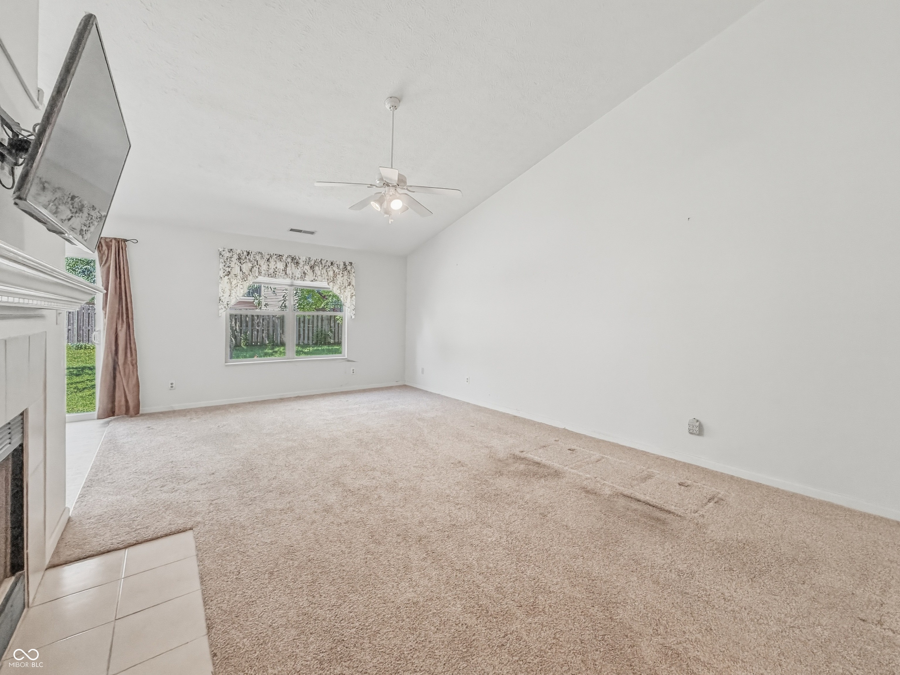 1266 Auburn Drive