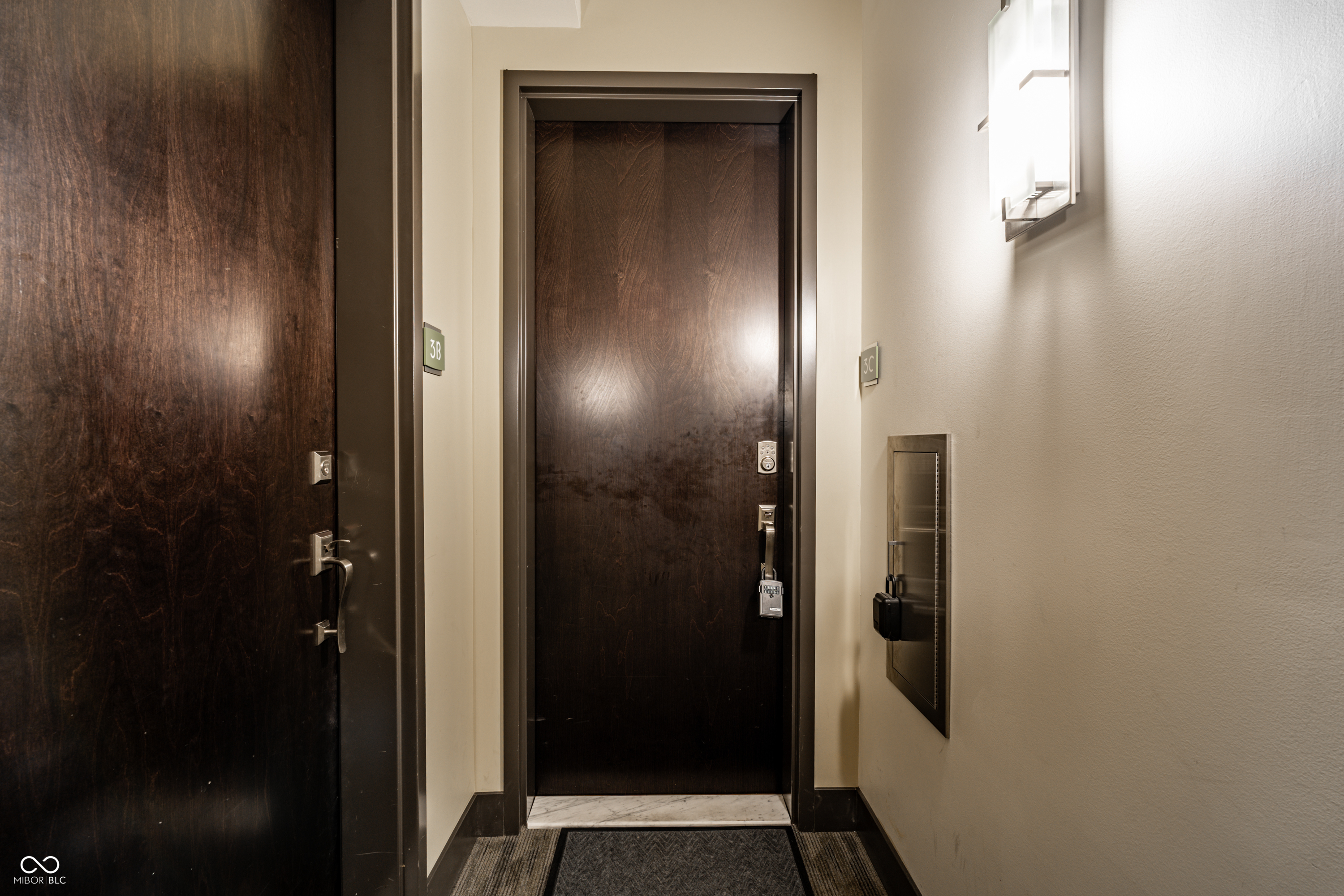 825 N Delaware Street 3C