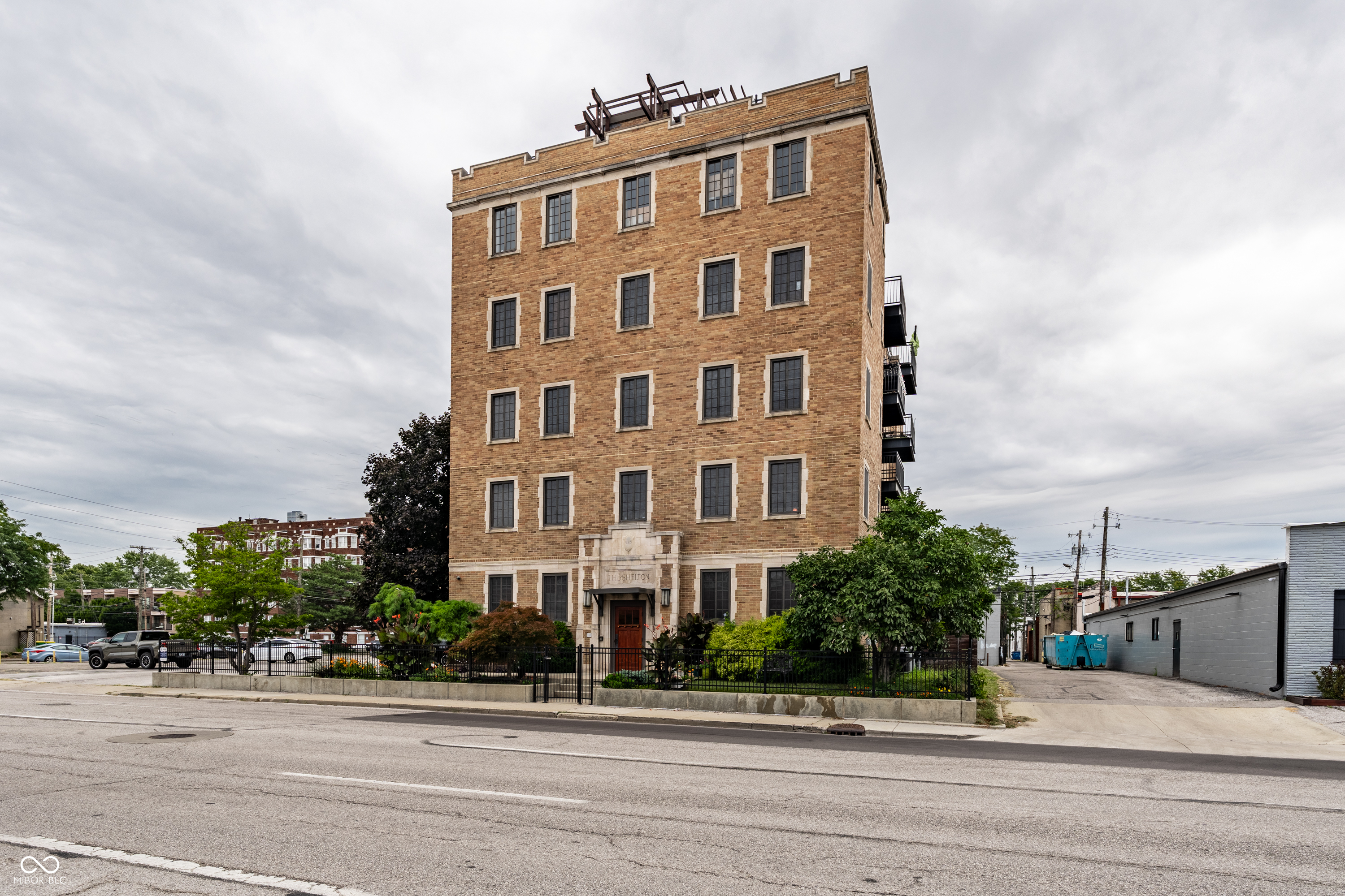 825 N Delaware Street 3C