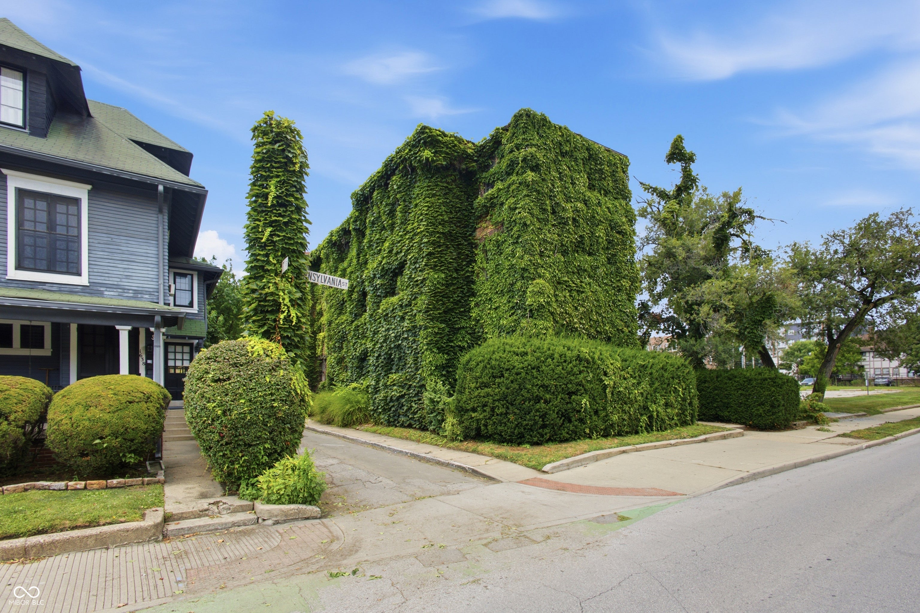 1704 N Pennsylvania Street