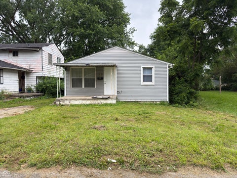 Photo of 2830 Eastern Avenue, Indianapolis, IN 46218 (MLS # 22110139)