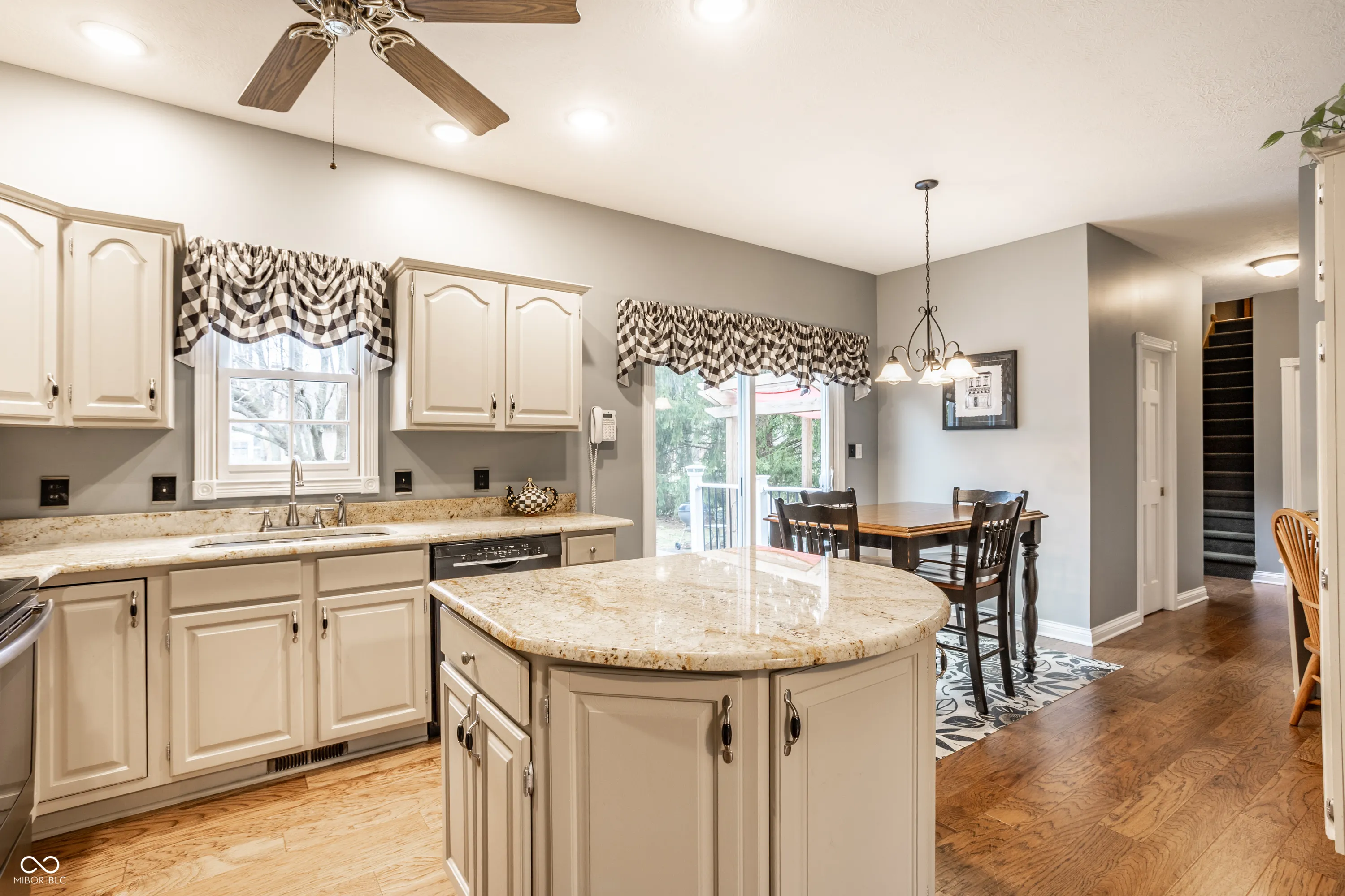 Avon, Indiana 46123, United States, 3 Bedrooms Bedrooms, ,3 BathroomsBathrooms,Residential,Active,254813