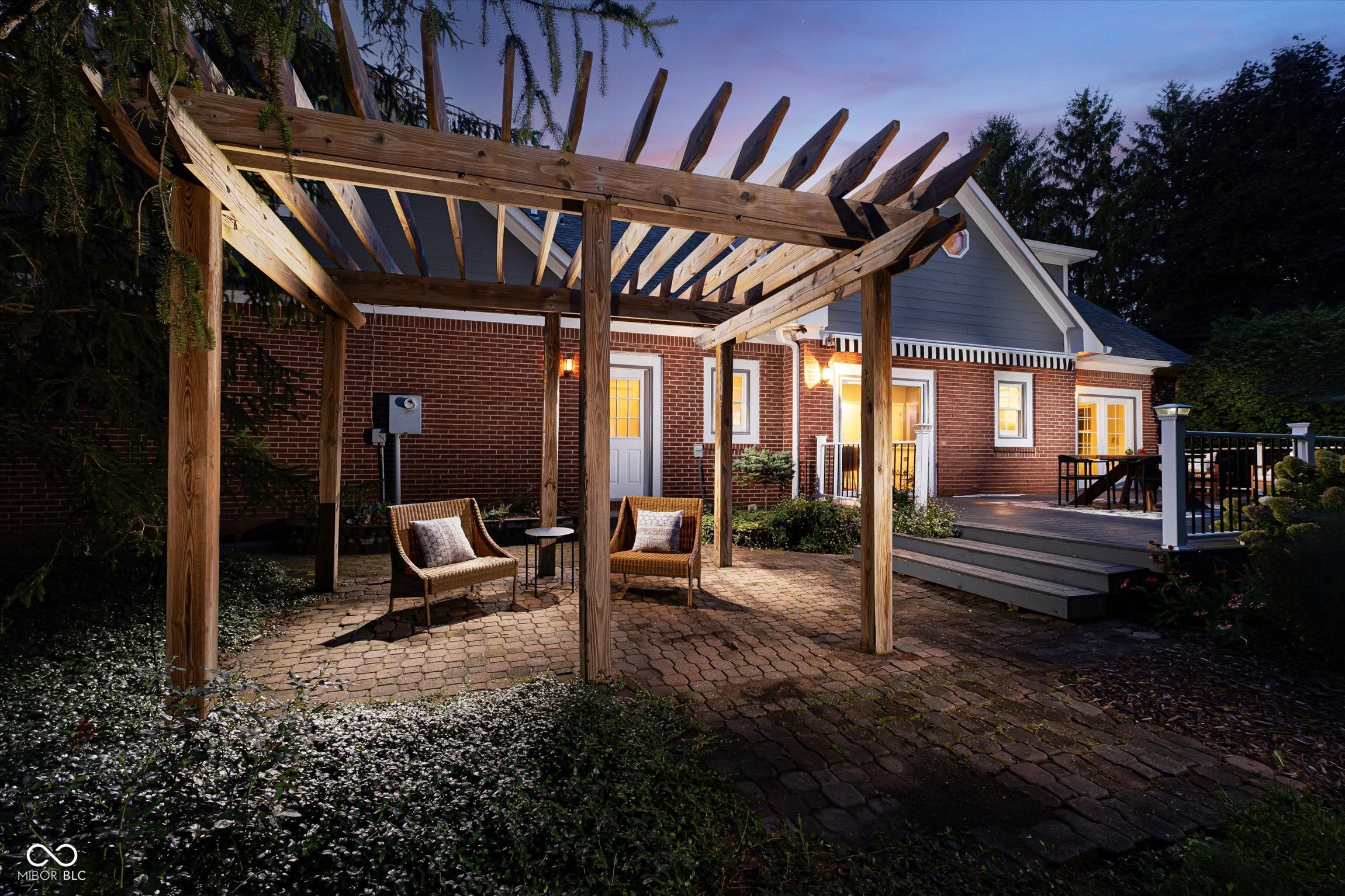 2119 Scarlet Oak Drive